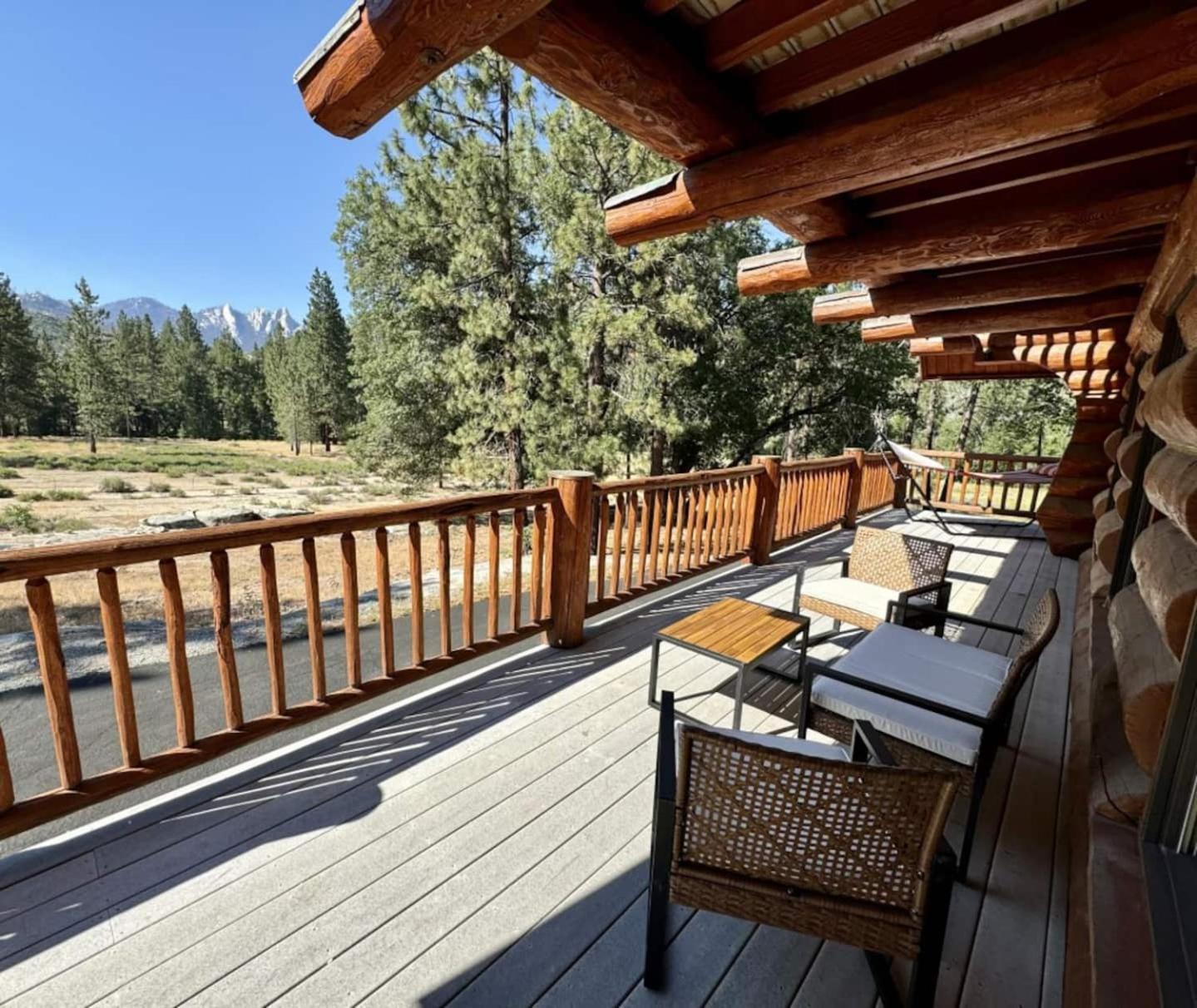 Peppermint Falls Ranch Ponderosa Exterior photo