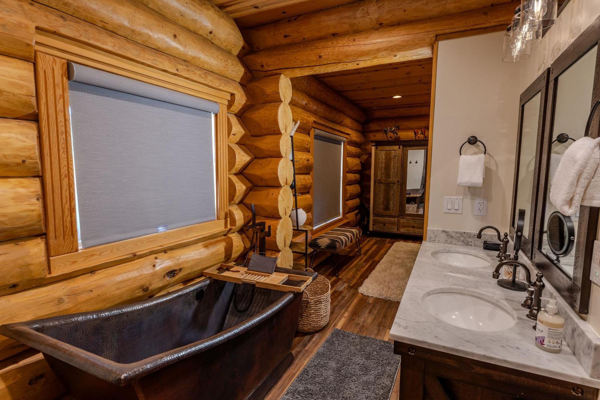 Peppermint Falls Ranch Ponderosa Exterior photo