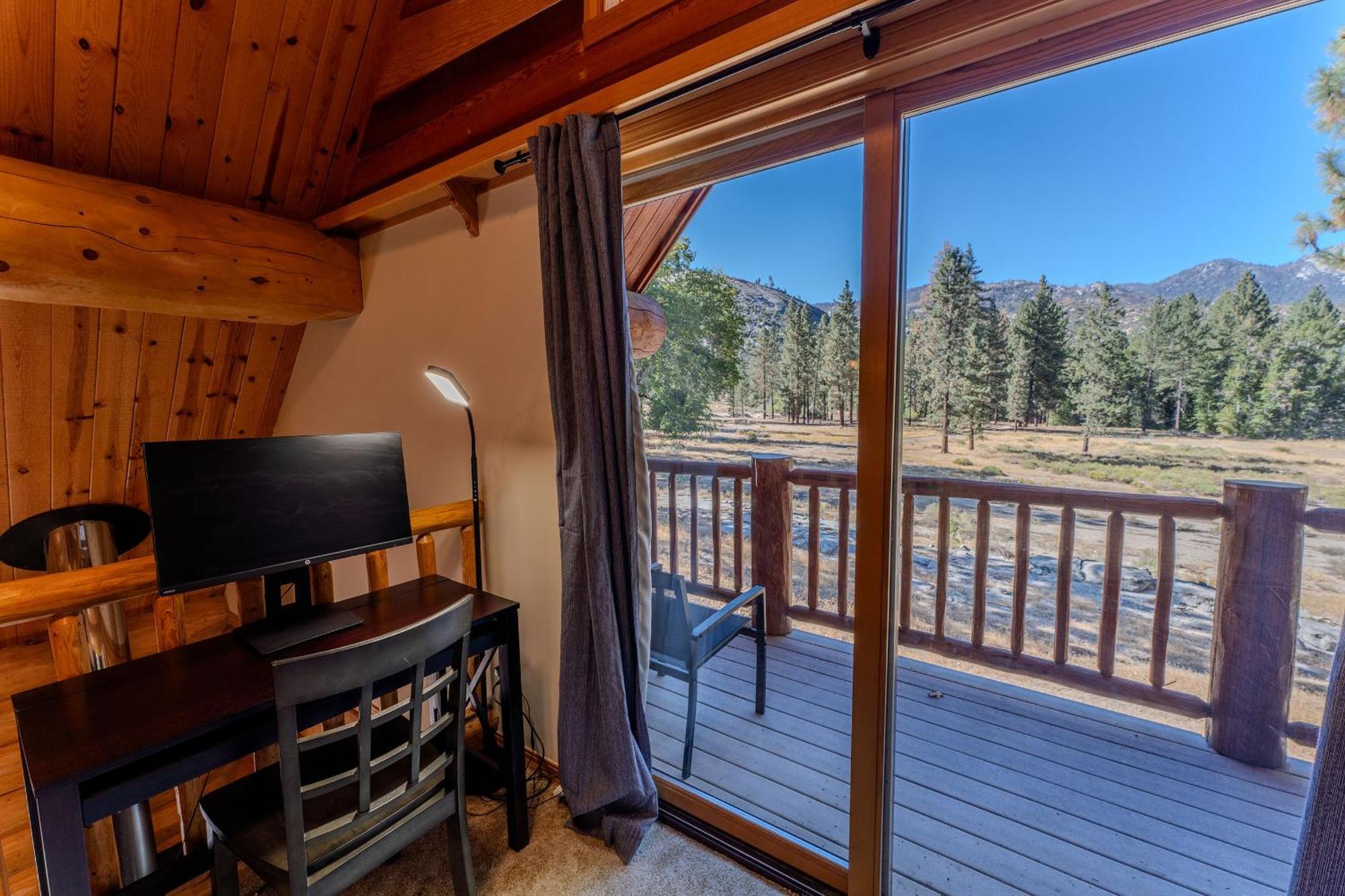 Peppermint Falls Ranch Ponderosa Exterior photo