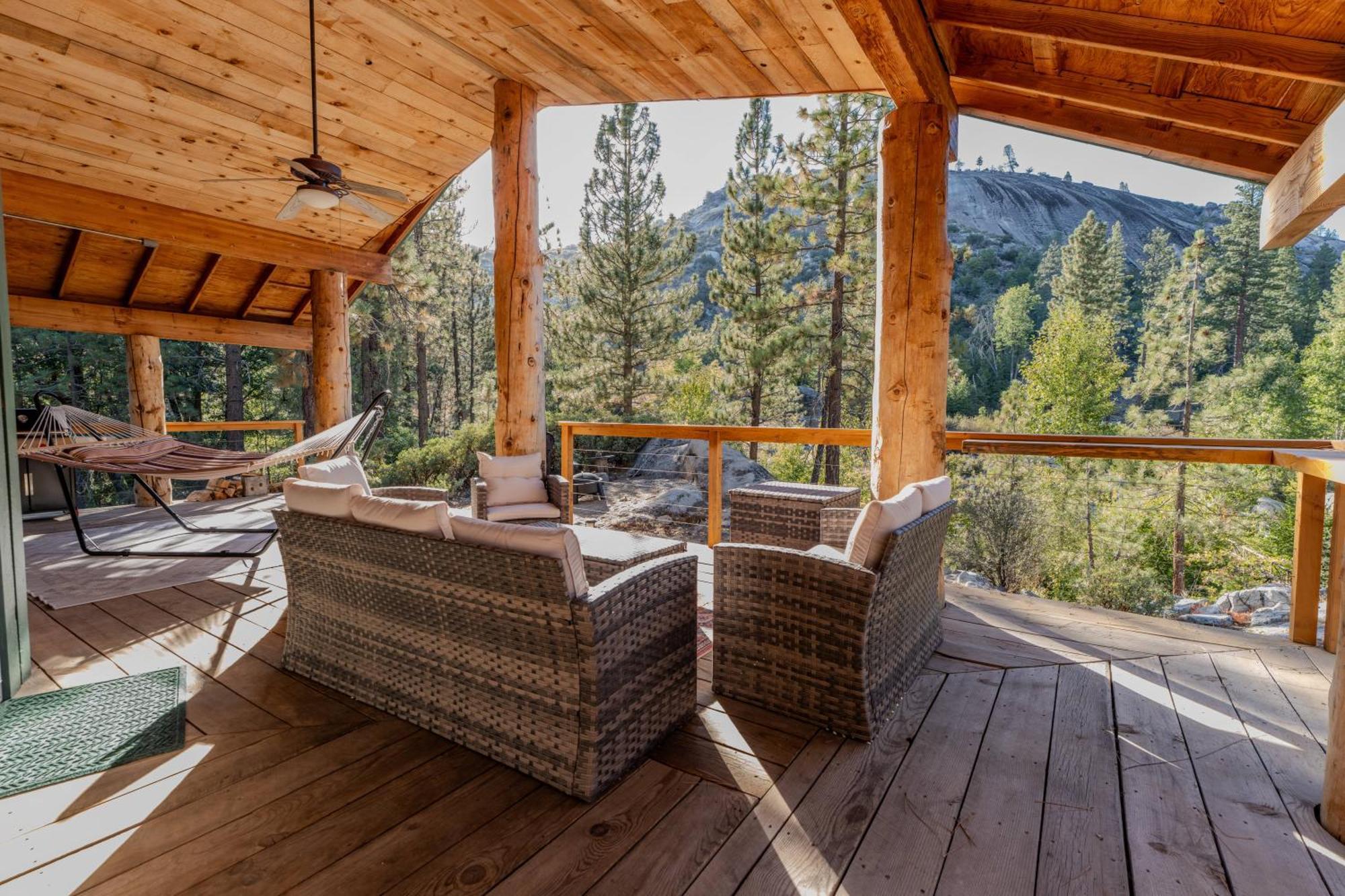 Peppermint Falls Ranch Ponderosa Exterior photo